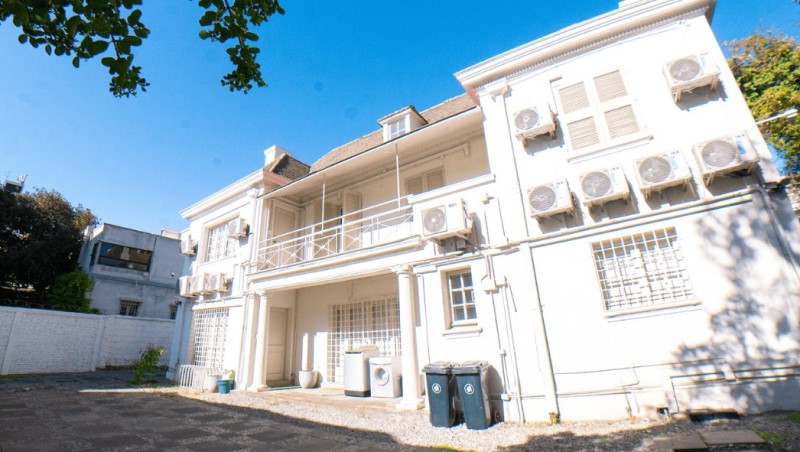 Arriendo Casa Comercial Metro Ines de Suarez
