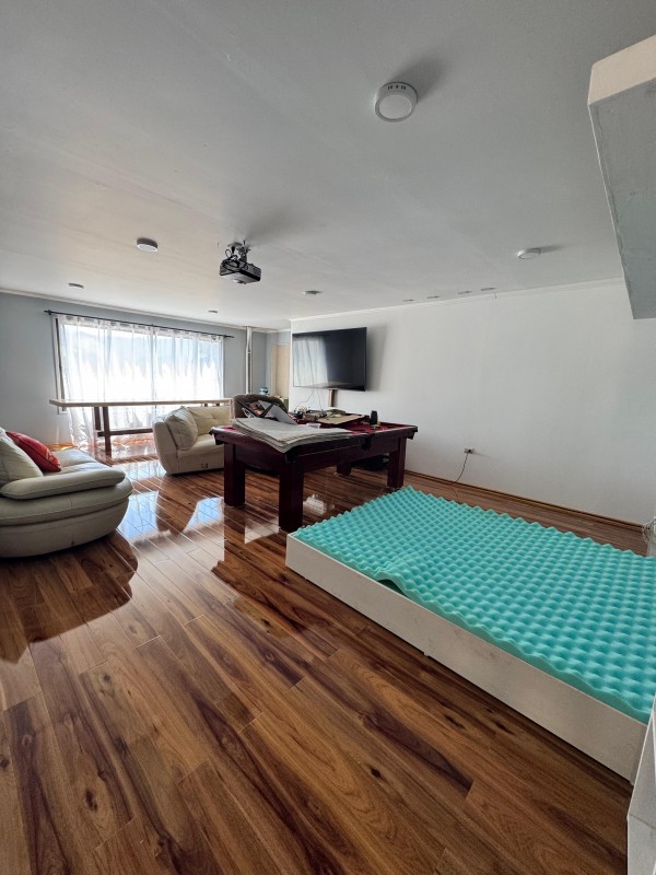 Venta de Gran Casa en Lago Vichuquén, Sector Aquelarre