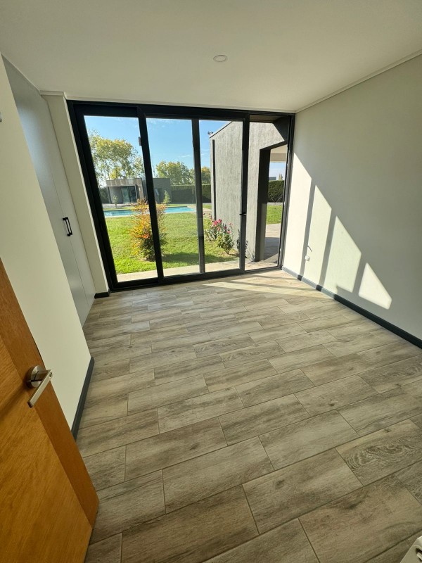Venta de Hermosa Casa en Condominio Santa Emilia