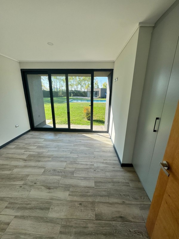 Venta de Hermosa Casa en Condominio Santa Emilia