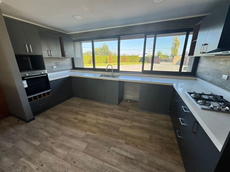 Venta de Hermosa Casa en Condominio Santa Emilia