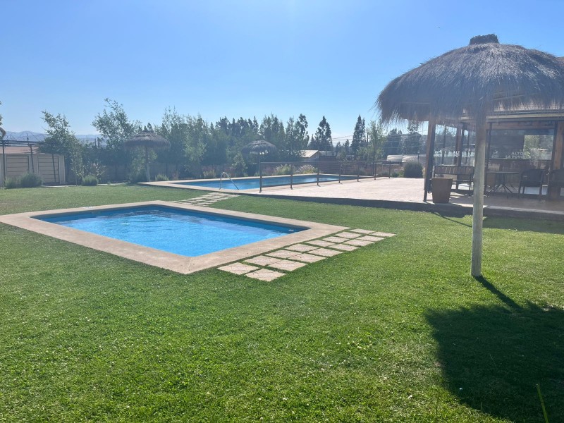 Vende Parcela Con Centro de Eventos en los Laureles