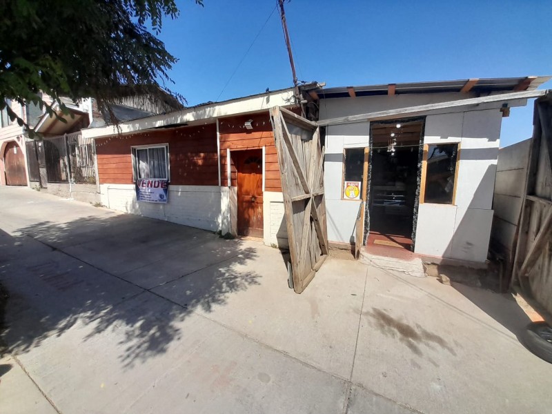 Vende Propiedad Con 2 Casas Centro de Limache