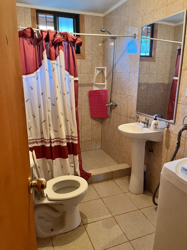 Vende Parcela Con Hermosas Casas