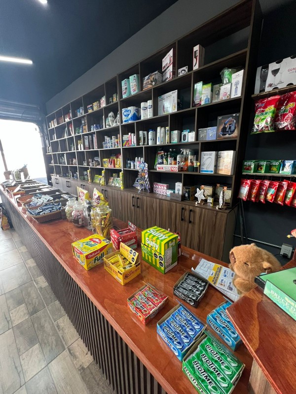 Vende Local Comercial Con Derecho A Llaves