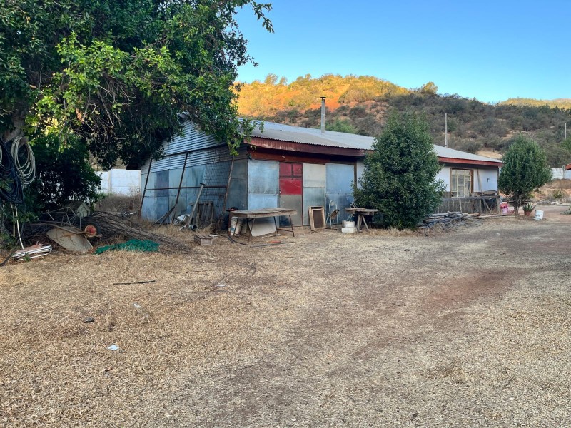 Vende Parcela Con Hermosas Casas