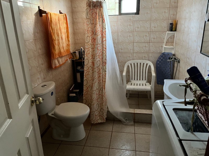 Vende Parcela Con Hermosas Casas