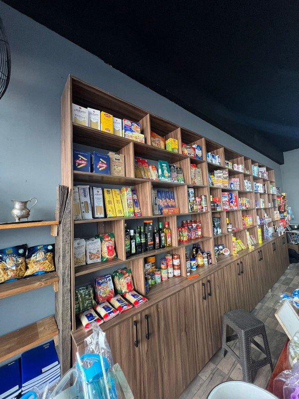 Vende Local Comercial Con Derecho A Llaves