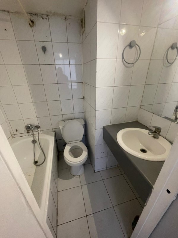 Se Arrienda Dp 1D/1B Huérfanos Metro Sta Ana