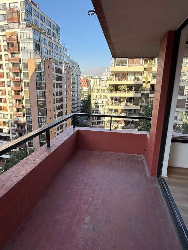 Se Arrienda Barrio el Golf 3D/3B/e/b 40 Uf las Condes