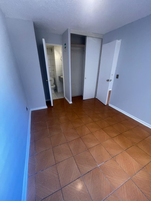 Se Arrienda Dp 1D/1B Huérfanos Metro Sta Ana
