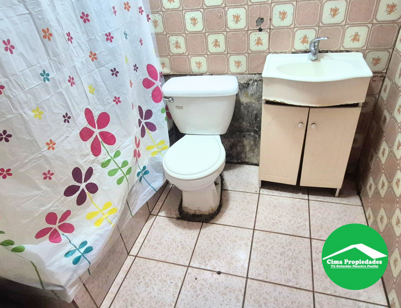 Gran Casa en Coronel, Salvador Allende, 7 Dormitorios 2 Baño