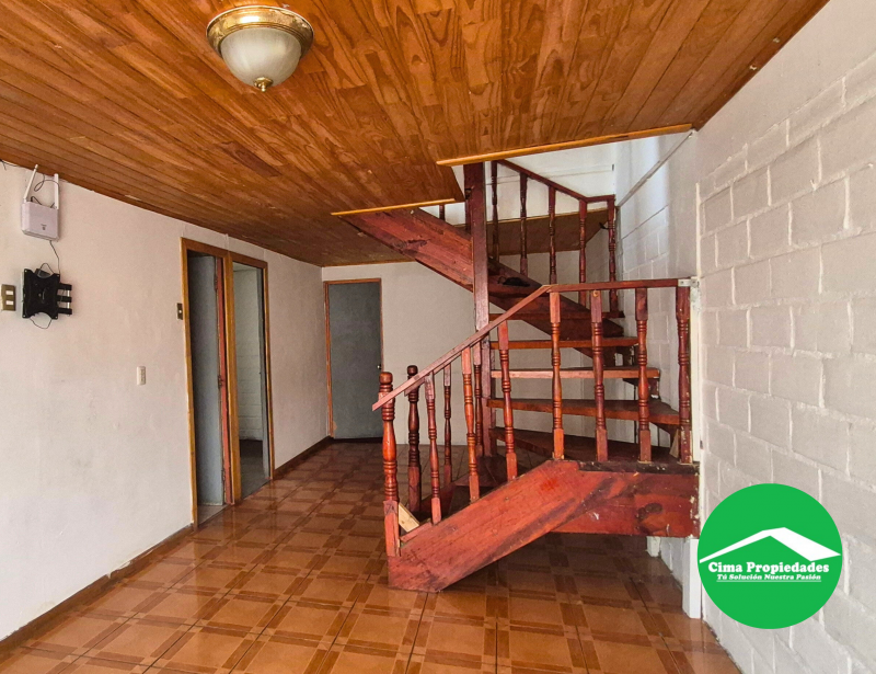 Gran Casa en Coronel, Salvador Allende, 7 Dormitorios 2 Baño