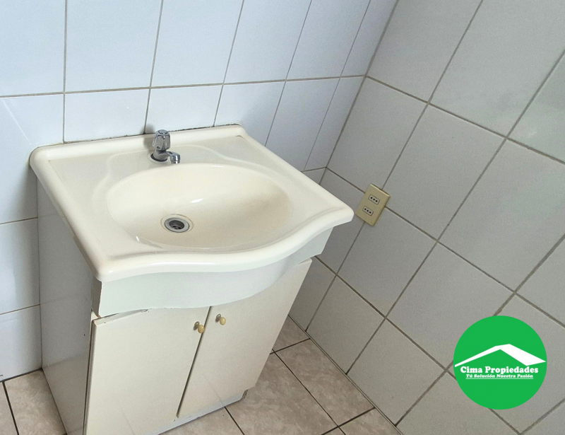 Gran Casa en Coronel, Salvador Allende, 7 Dormitorios 2 Baño