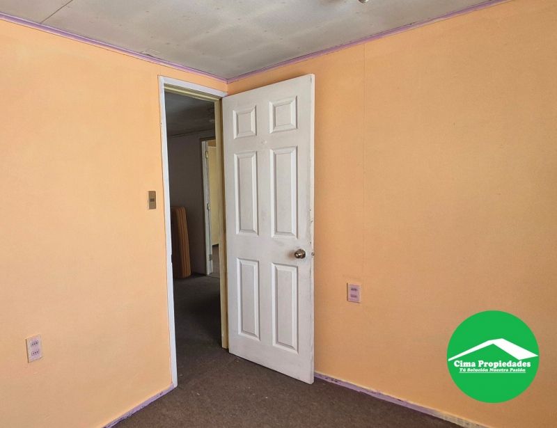 Gran Casa en Coronel, Salvador Allende, 7 Dormitorios 2 Baño