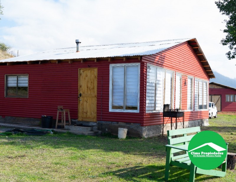 Parcela Con Casa en Quillón Con Quincho, Piscina y Vista
