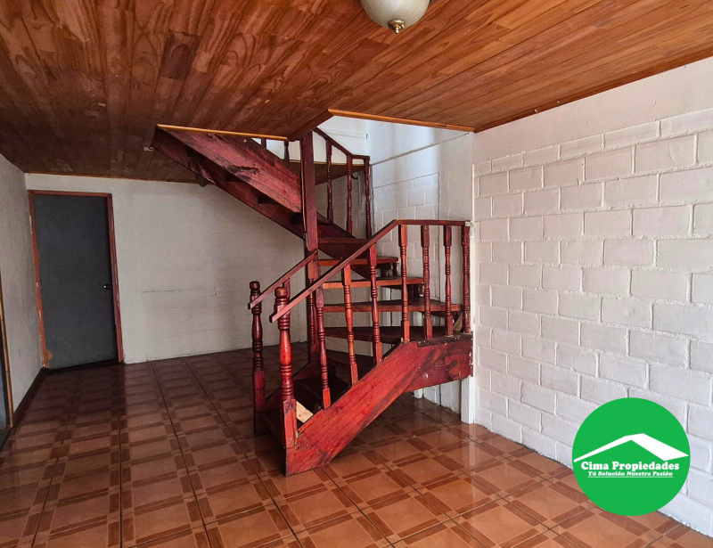 Gran Casa en Coronel, Salvador Allende, 7 Dormitorios 2 Baño