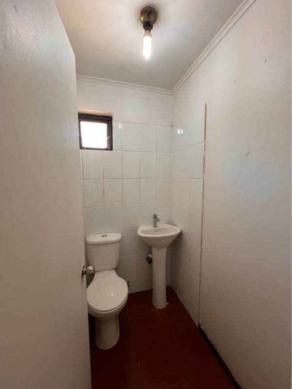**¡se Arrienda Espaciosa Oficina en el Centro de Talca!** ✨