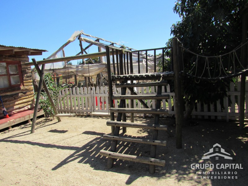 Amplia Casa Con Piscina en la Palma – 3.200 M²