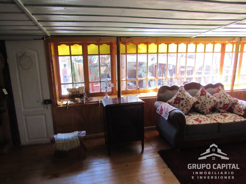 Amplia Casa Con Piscina en la Palma – 3.200 M²