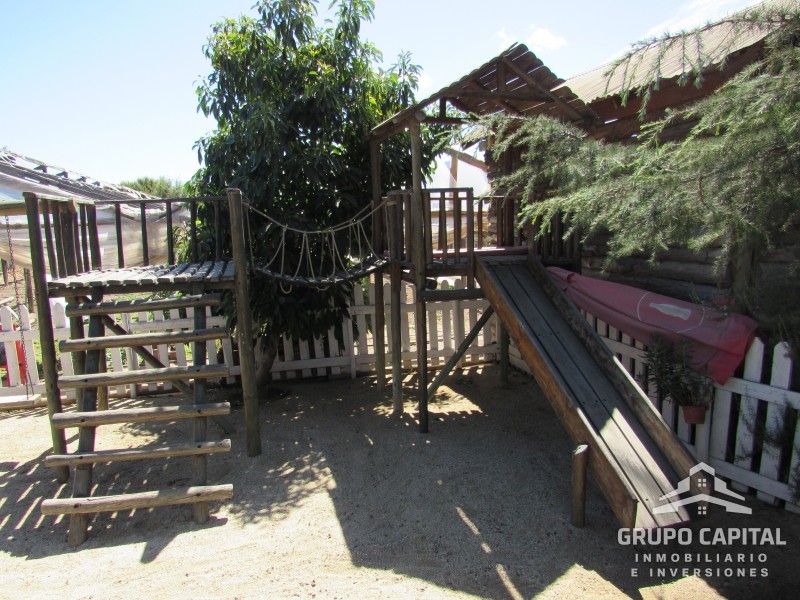 Amplia Casa Con Piscina en la Palma – 3.200 M²