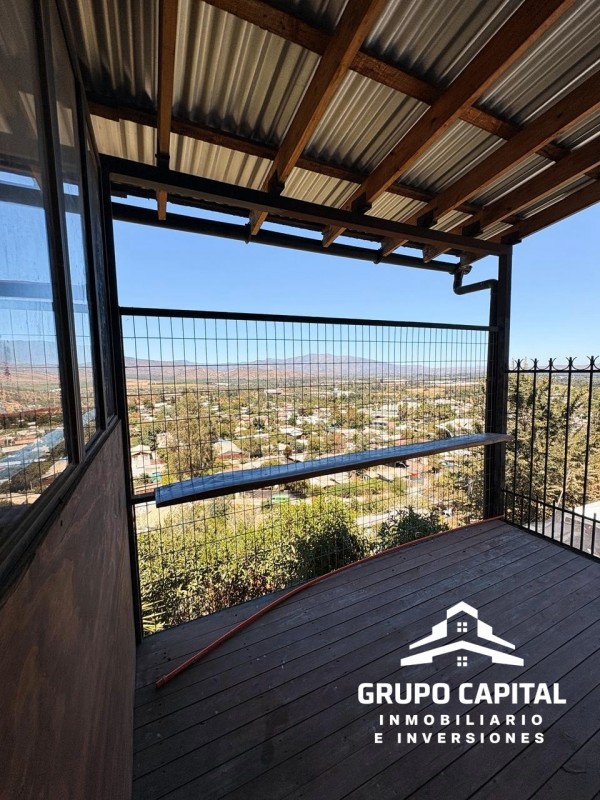 Terreno Con 2 Casas y Piscina en Olmué