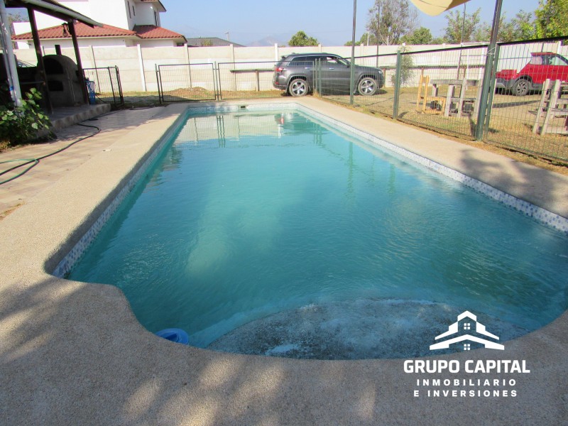 Casa Con Piscina + Cervecería Equipada | 1.070 M² en Limache