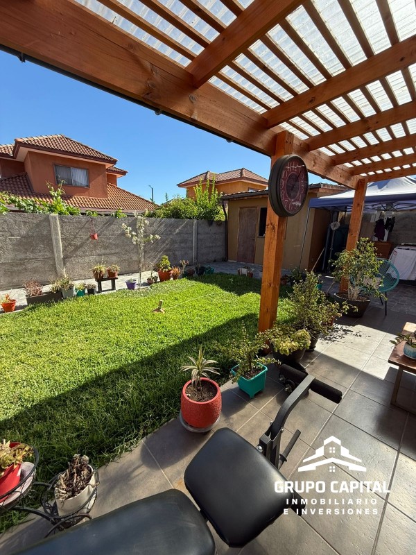 Casa 4D en Condominio Exclusivo la Cruz