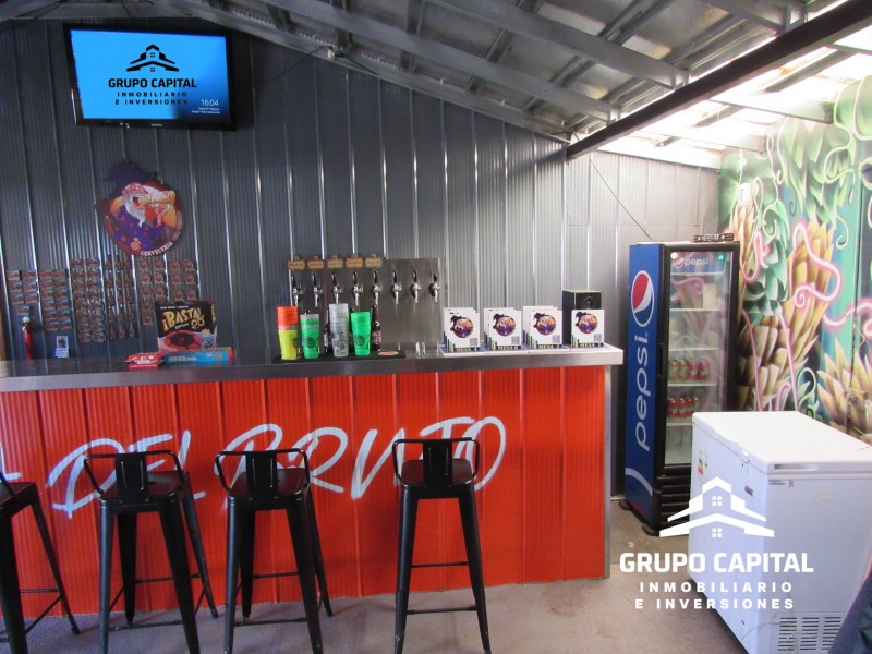 Casa Con Piscina + Cervecería Equipada | 1.070 M² en Limache