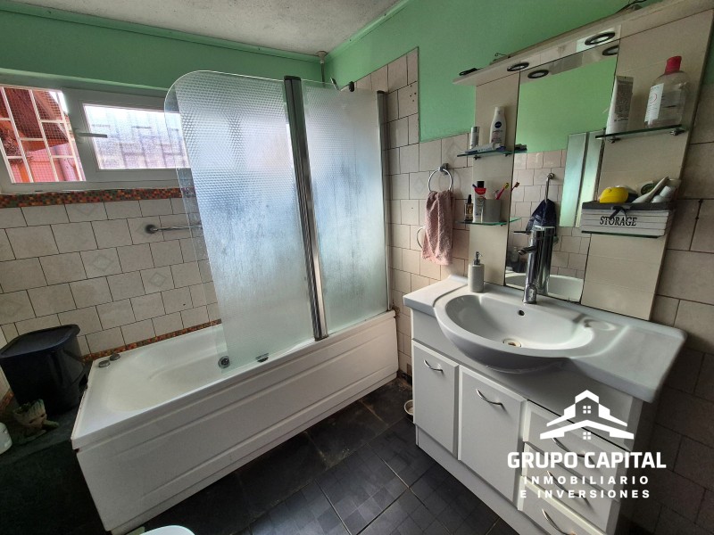 Casa Independiente en Terreno Amplio – Calle Alemania