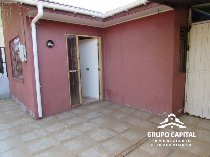 Casa Con Estacionamiento en Villa el Sendero, Quillota
