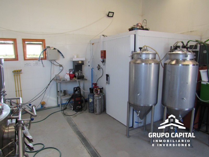 Casa Con Piscina + Cervecería Equipada | 1.070 M² en Limache