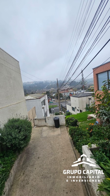 Casa Amplia en Condominio – Chorrillos, Viña