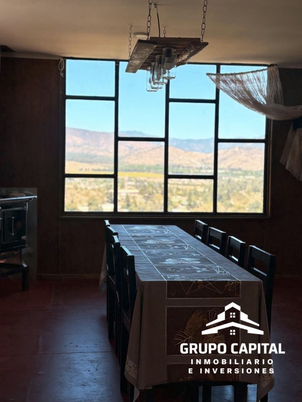 Terreno Con 2 Casas y Piscina en Olmué