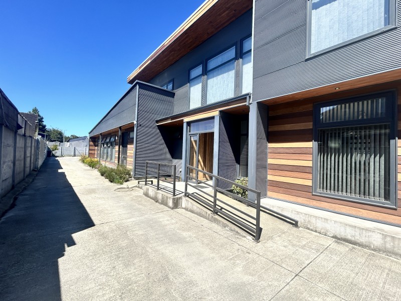 Venta Oficina Comercial, Excelente Ubicación Puerto Varas