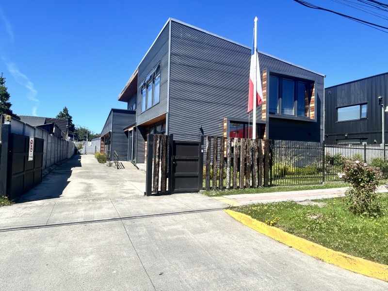 Venta Oficina Comercial, Excelente Ubicación Puerto Varas
