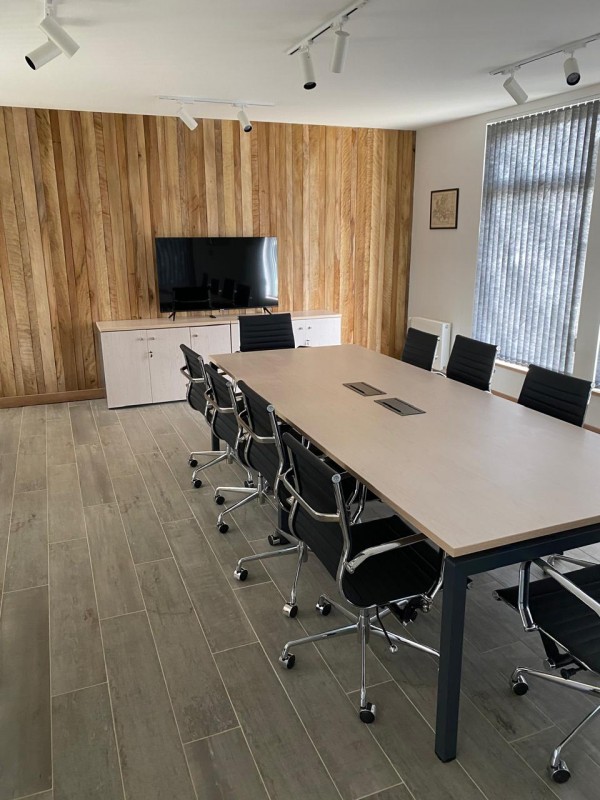 Venta Oficina Comercial, Excelente Ubicación Puerto Varas