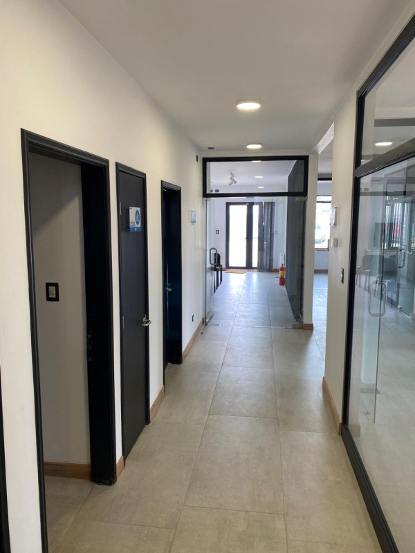 Venta Oficina Comercial, Excelente Ubicación Puerto Varas