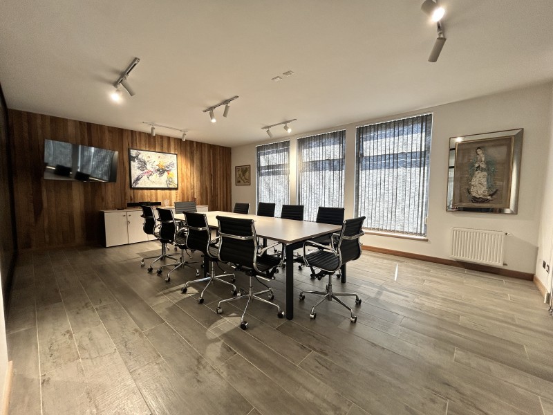 Venta Oficina Comercial, Excelente Ubicación Puerto Varas