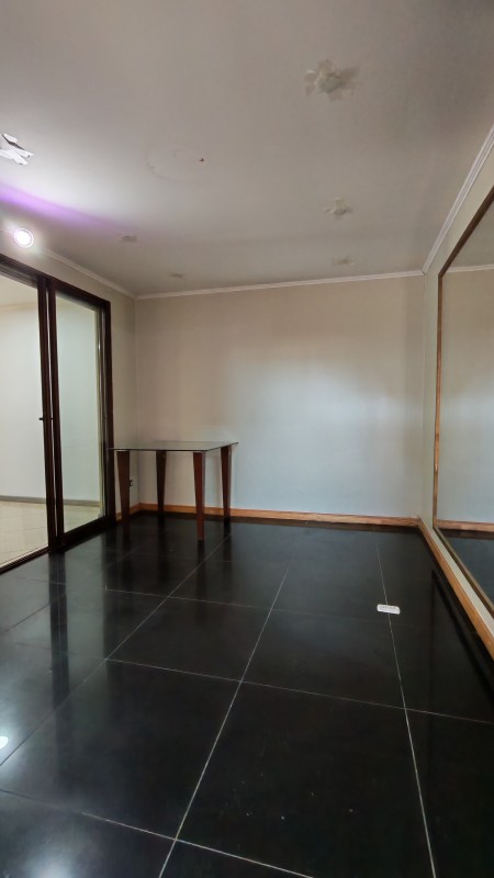 Moderna Casa Con Gran Presencia y Excelente Potencial