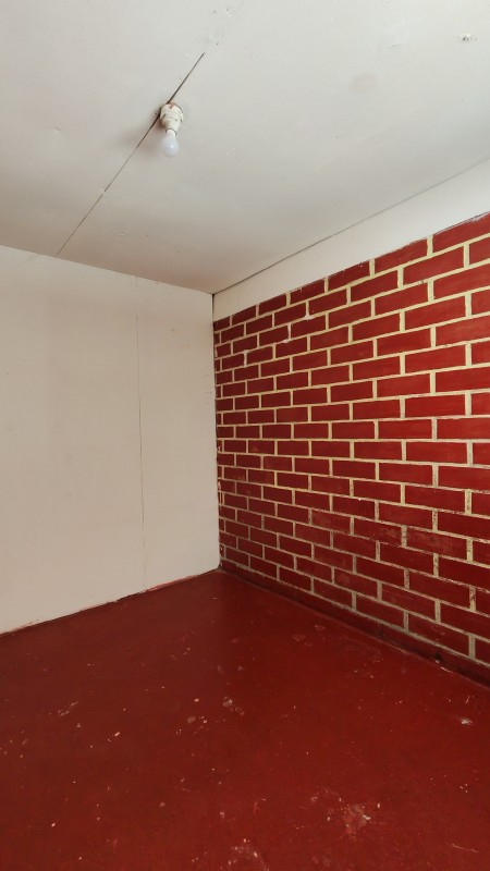 en Santa Ana de Queri, Amplio Patio-Excelente Potencial