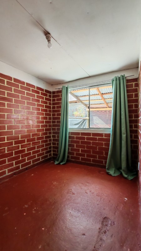 en Santa Ana de Queri, Amplio Patio-Excelente Potencial