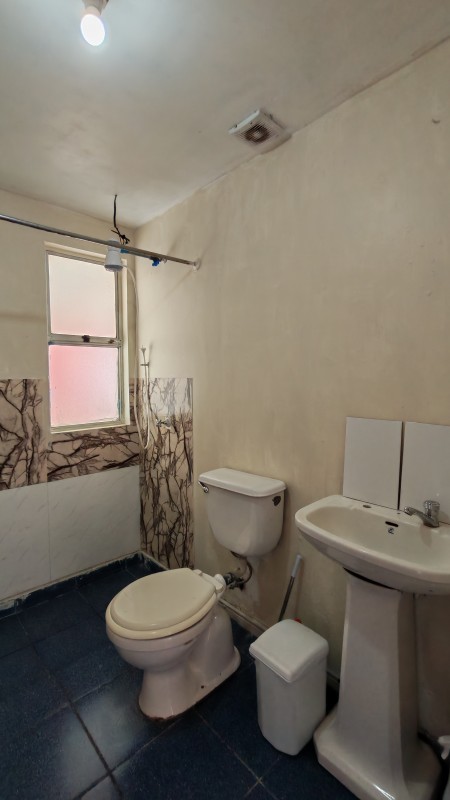 en Santa Ana de Queri, Amplio Patio-Excelente Potencial