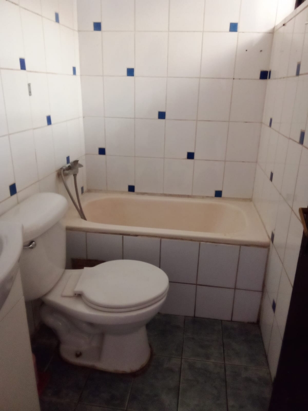 Vendo Comoda Casa Familiar en Villa Alameda