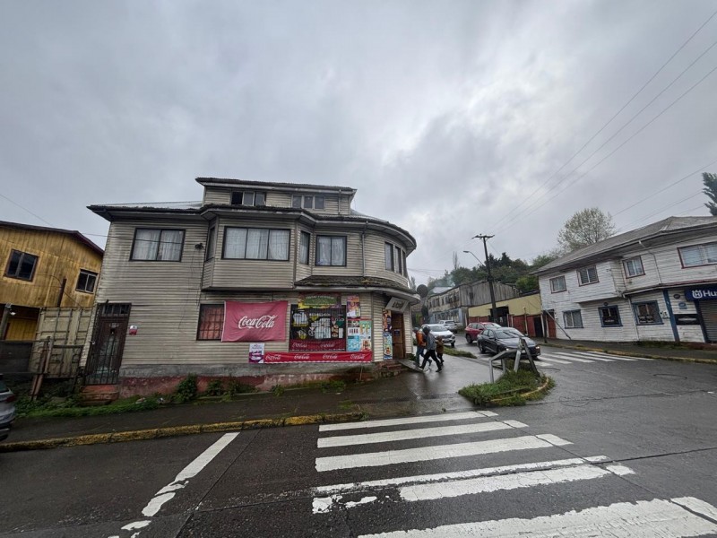 ? Se Vende Propiedad Esquina Linares Con Chorrilo P. Montt
