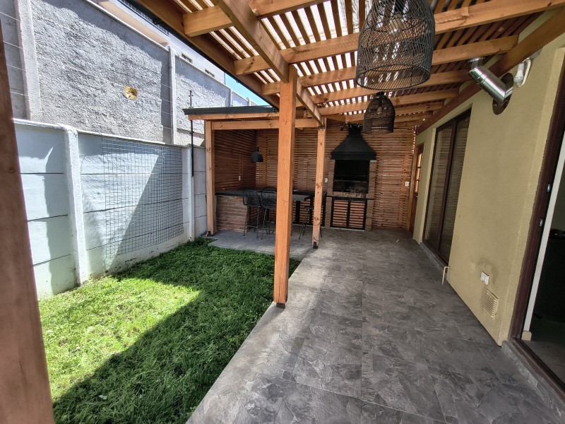 Arrendamos Linda Casa en Condominio Neyen, Talca