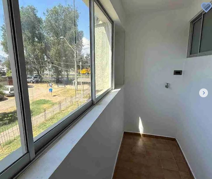 Amplio, Luminoso Depto - Estacionamiento - Bodega / Ñuñoa