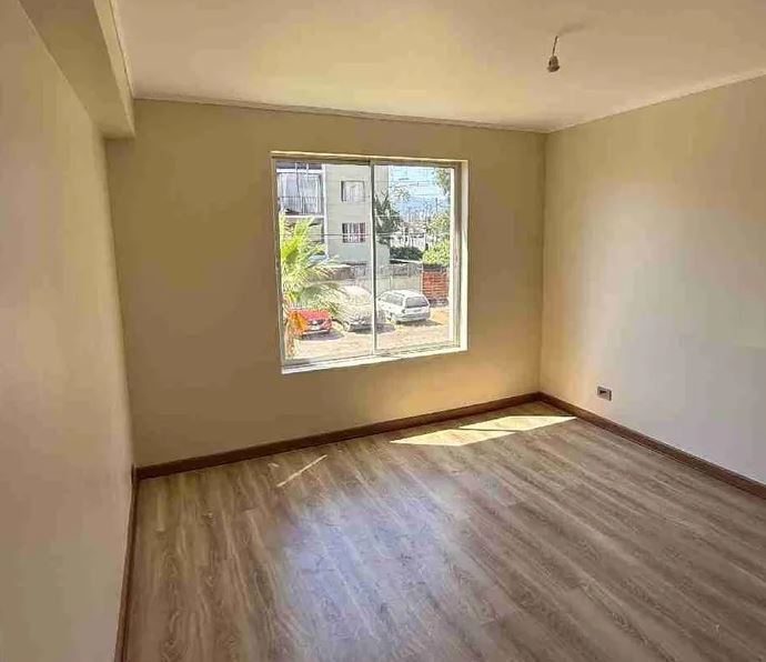 Amplio, Luminoso Depto - Estacionamiento - Bodega / Ñuñoa