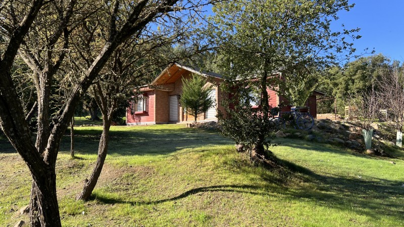 Hermosa Casa en Parcela Nativa en Viña Huemul, Teno.