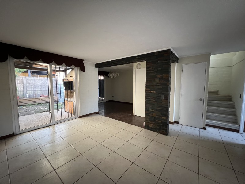 Se Arrienda Casa en Villa Don Manuel en Curicó